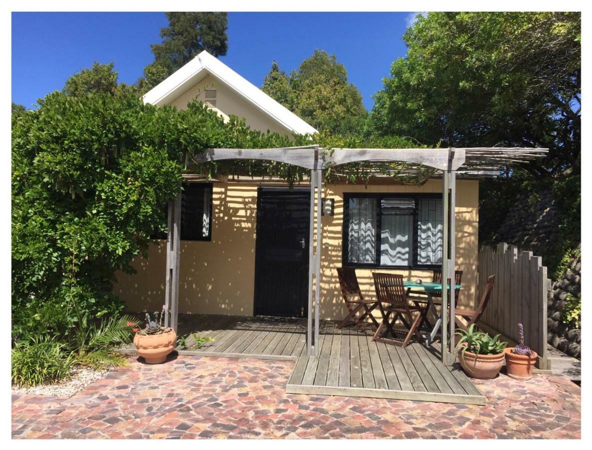 Garden Cottage In Ambiente Guest House Knysna Eksteriør bilde