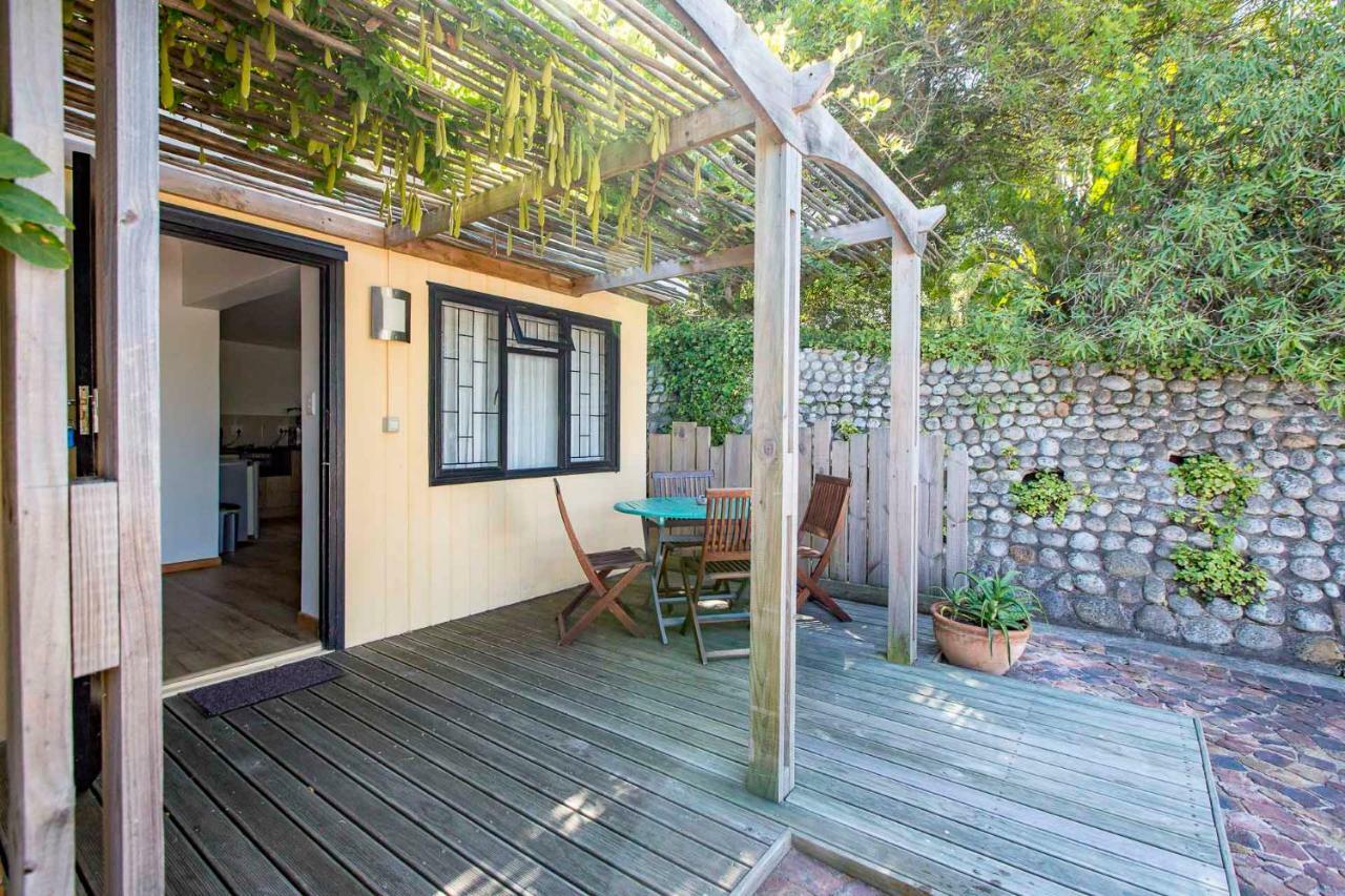 Garden Cottage In Ambiente Guest House Knysna Eksteriør bilde